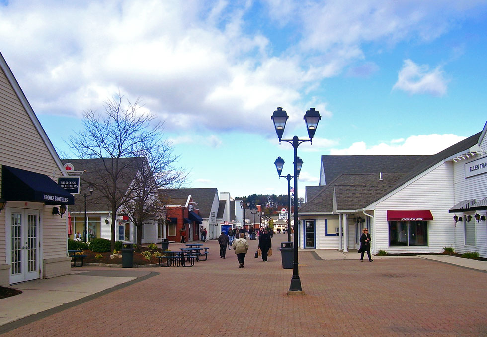 Woodbury Common Premium Outlets - ©New York