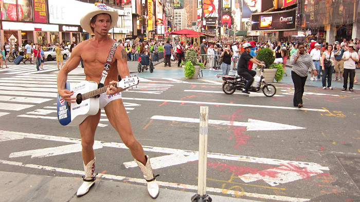 naked-cowboy-new-york.jpg