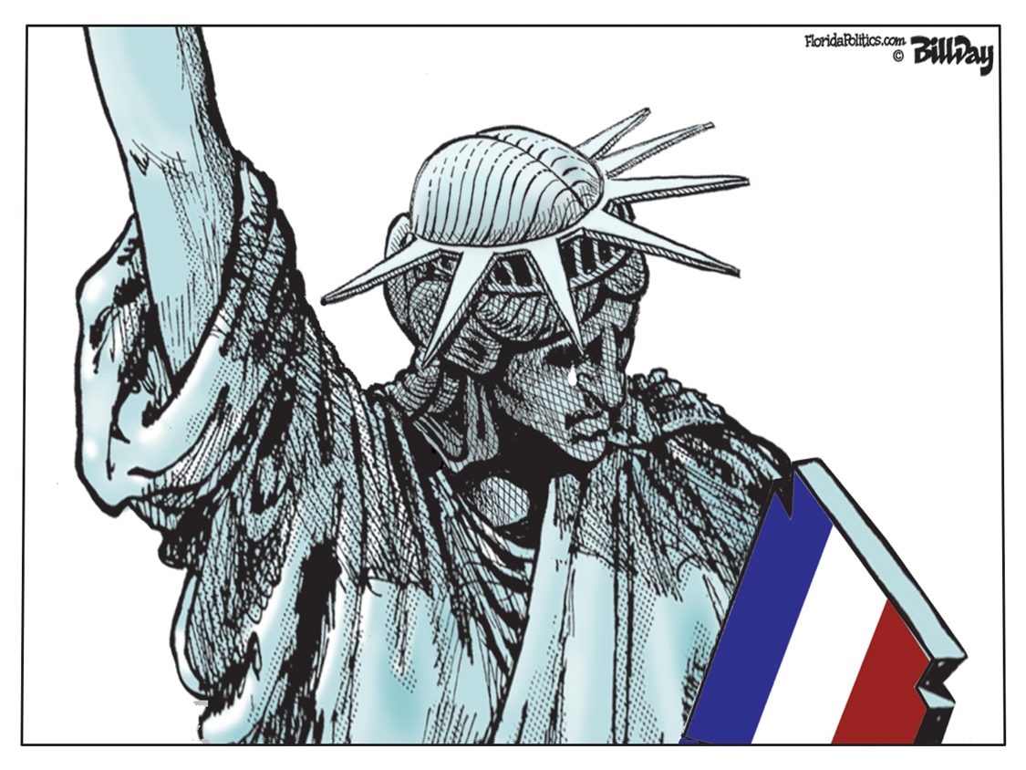 En Images La Statue De La Liberte Soutient Paris C New York En Images La Statue De La Liberte Soutient Paris C New York