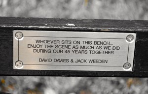 Message à ceux qui profiteront de ce banc...