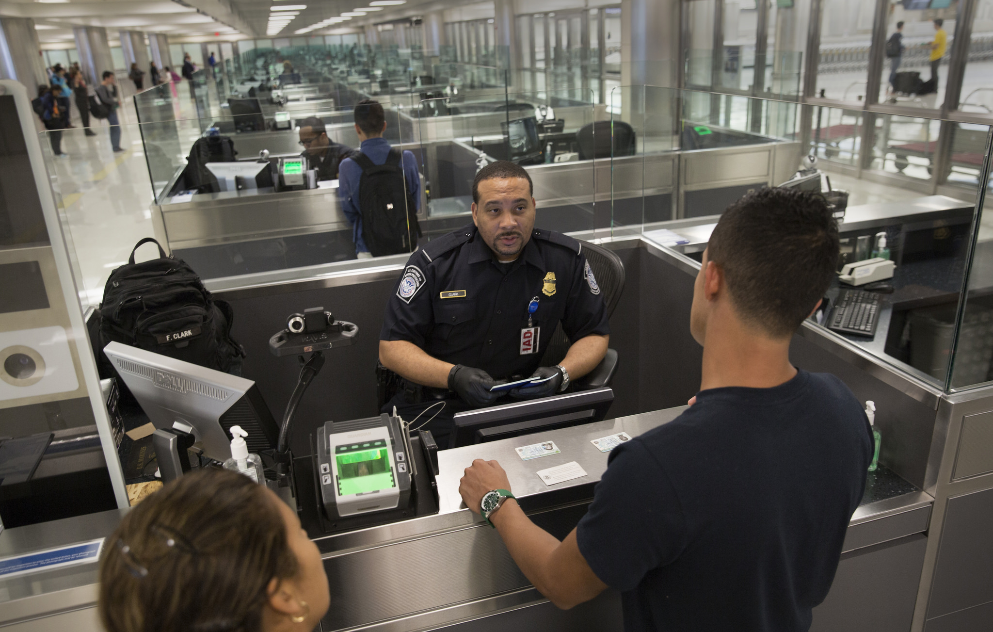 https://www.cnewyork.net/wp-content/uploads/2017/03/immigration-us-new-york-4.jpg