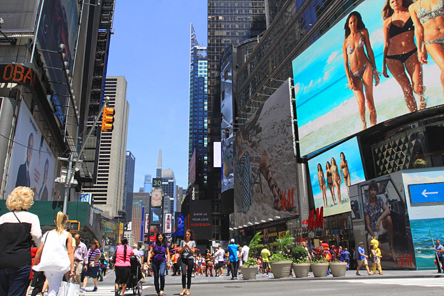Résultat de recherche d'images pour "42ème avenue new york"