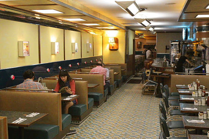 Les Diners Des Restaurants Pour Revivre L Age D Or De L Amerique