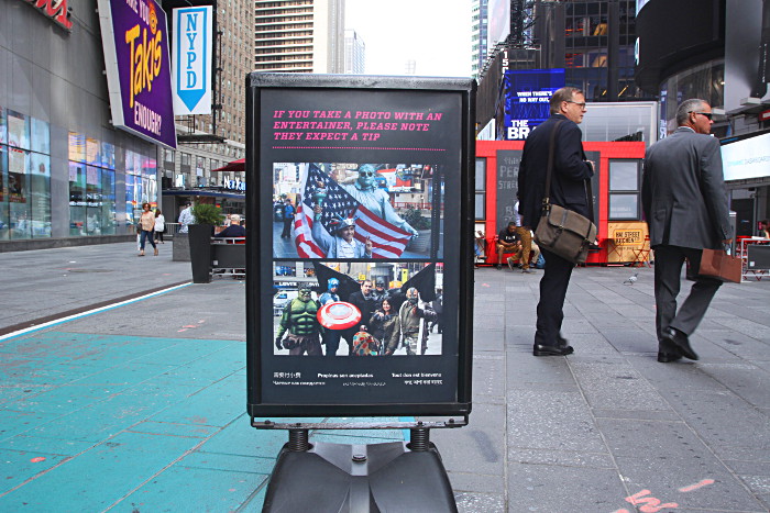 times square personnages