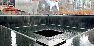 Le mémorial et le musée du 11/9, en fond