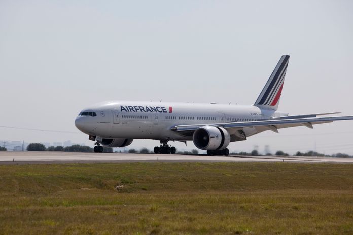 Boeing 777 Air France au décollage