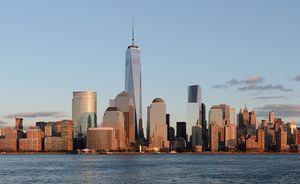 La One World Trade Center domine le Financial District de New York