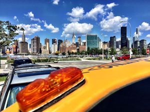 Le taxi offre une vue imprenable sur Midtown
