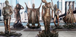 statues femmes new york